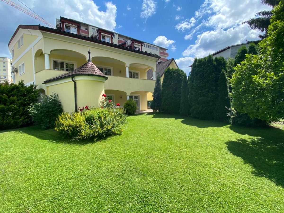 Gaestehaus Auerhahn Vöcklabruck Eksteriør billede